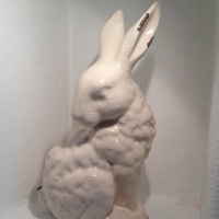  Osterhase im Federbett