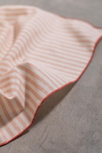  BAUMWOLLE TISCHDECKE Rosa Corallo Streifen 170 x 220 cm