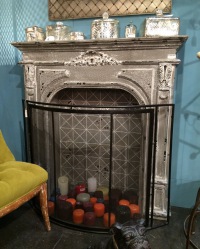  Französische Kaminumrandung Ausstellungsstück