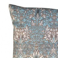  WILLIAM MORRIS COLLECTION Strawberry Fellow 55 x 33 cm