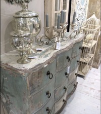  Französische Kommode