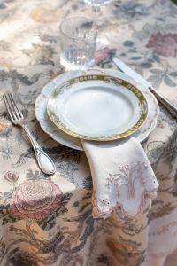  TISCHDECKE PFLEGELEICHT Fiori Pastello - 170 x 220 