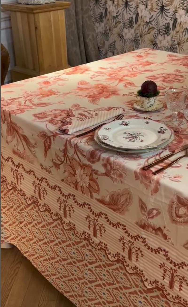  PFLEGELEICHT TISCHDECKE Eden Corallo