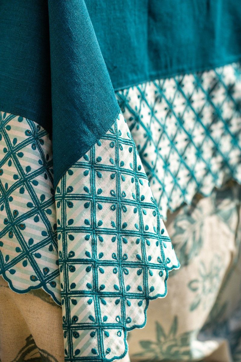  PFLEGLEICHTE TISCHDECKE Nastri aqua