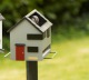  Vogelfutterspender mit Vogelbad Graue Villa