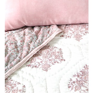 Quilt und Tagesdecke Vermala 220 x 240 cm