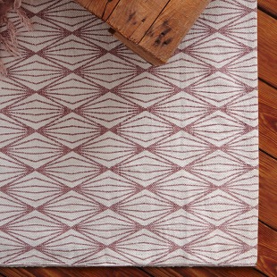 L&auml;ufer Lantern mauve bedruckt,  70 x 140 cm