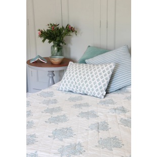 Quilt und Tagesdecke L Arbre de Vie blau -Streifen 150 x 240 cm