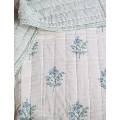 Quilt und Tagesdecke Edelweiss-Streifen 150 x 240 cm